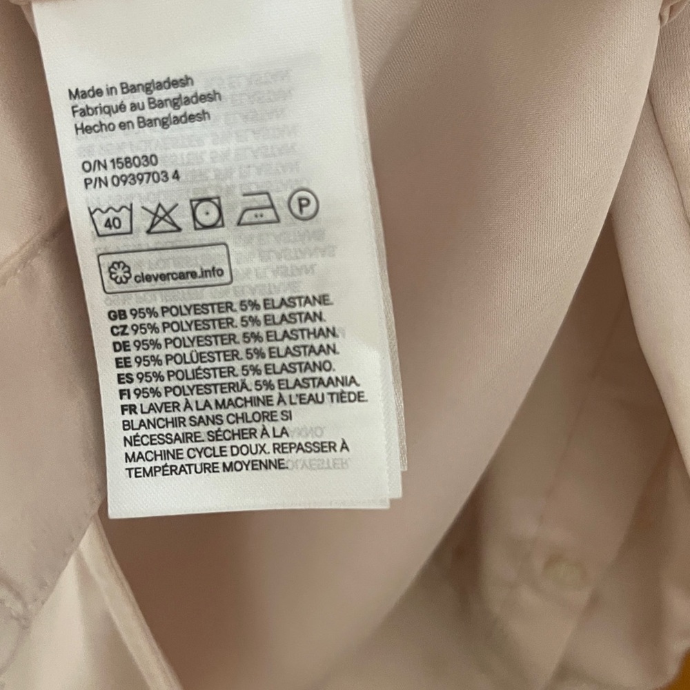 H&M blush button up Blouse - Picture 5 of 5